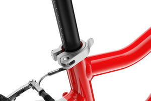 Woom GO 3 AUTOMAGIC practical quick-release seatpost clamp.